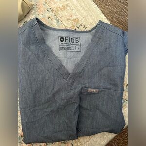 Limited edition size small top